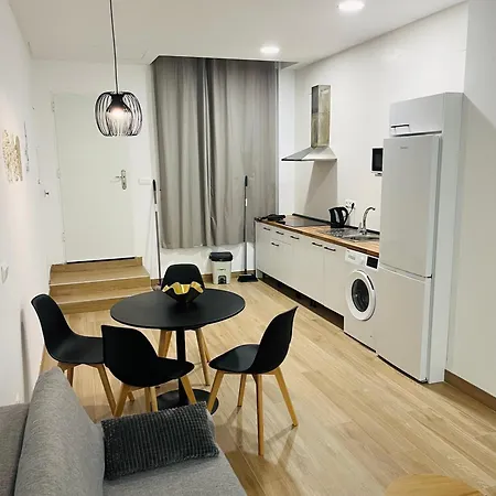 Living Station 8 * Malaga